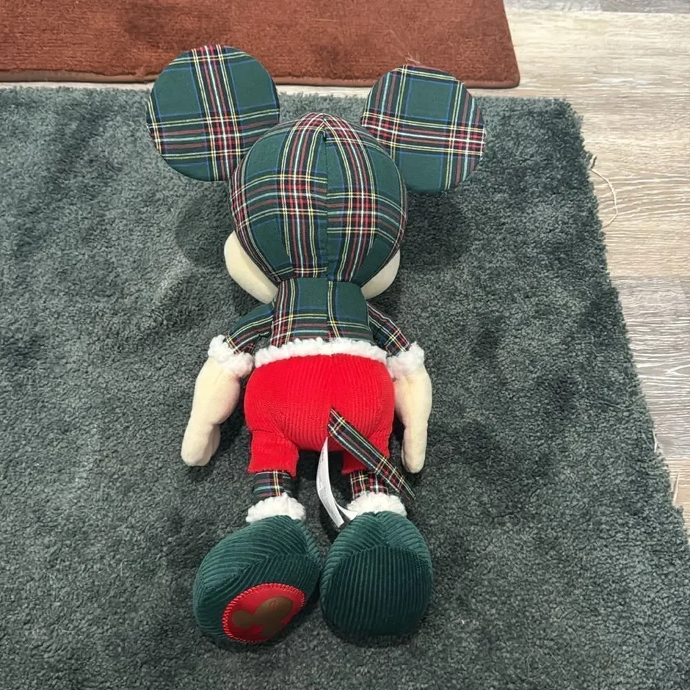 2020 Mickey Mouse Christmas Collector’s Edition